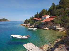 Sea side house for two in a wilderness